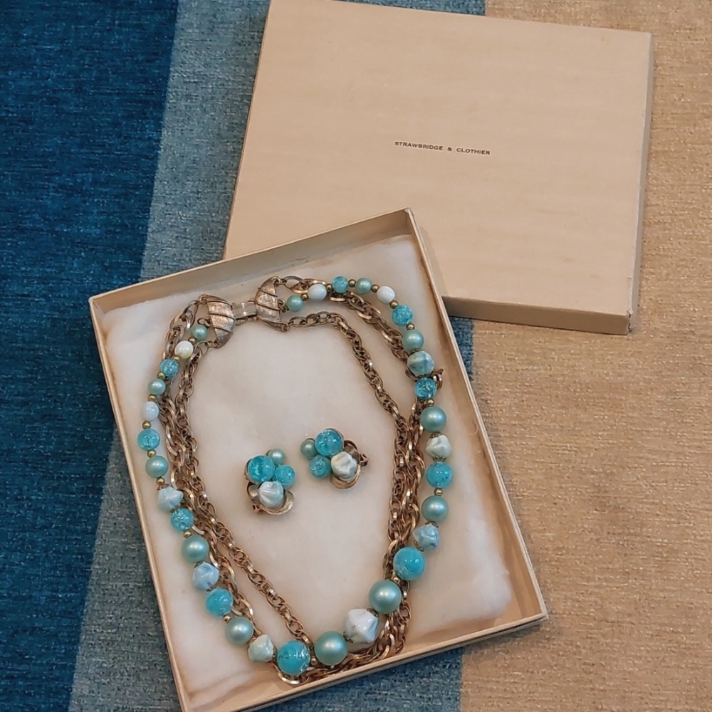 Vintage 1960's layered necklace and clip on earring set